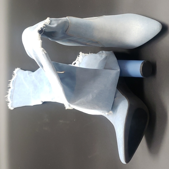 CAPE ROBBIN JEANS BOOTS 30INCHS LONG SIZE 8 1/2 COLOR BLUE JEANS FABRIC NEW - Picture 7 of 12